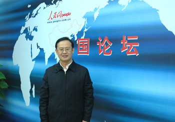 鐵道部政治部副主任兼政治部宣傳部部長(zhǎng)、新聞發(fā)言人王勇平