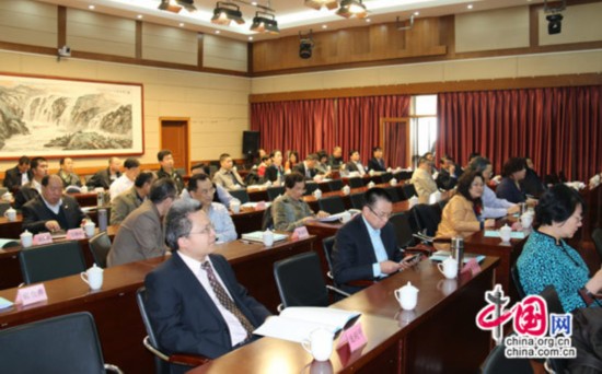 中國社科院專家:新媒體管理應(yīng)積極建設(shè)與加強引導(dǎo)并舉