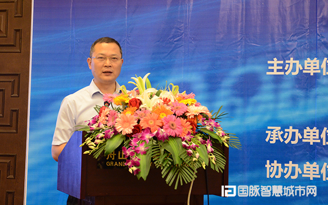 2015中國互聯(lián)網(wǎng)+信息社會高端論壇在舟山舉行.jpg 2015中國互聯(lián)網(wǎng)+信息社會高端論壇在舟山舉行.jpg