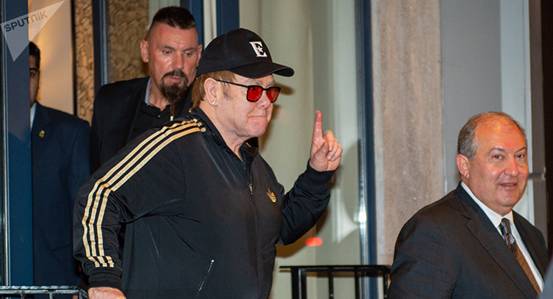  艾爾頓·約翰（圖源：俄羅斯衛(wèi)星通訊社）