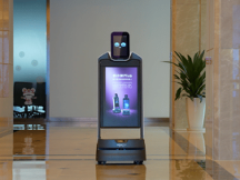 大屏機(jī)器人豹小秘Plus上線！身為最 強(qiáng)“戰(zhàn)機(jī)”的它有何妙用？