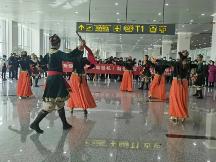 2023年首架旅游包機抵達喀什-喀什旅游有史以來蒞臨時間最 早的旅游包機