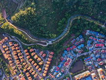 人與自然，和諧共生 ——美育南新，讓小朋友當(dāng)主角， 一米高度的綠色“碳索”之路