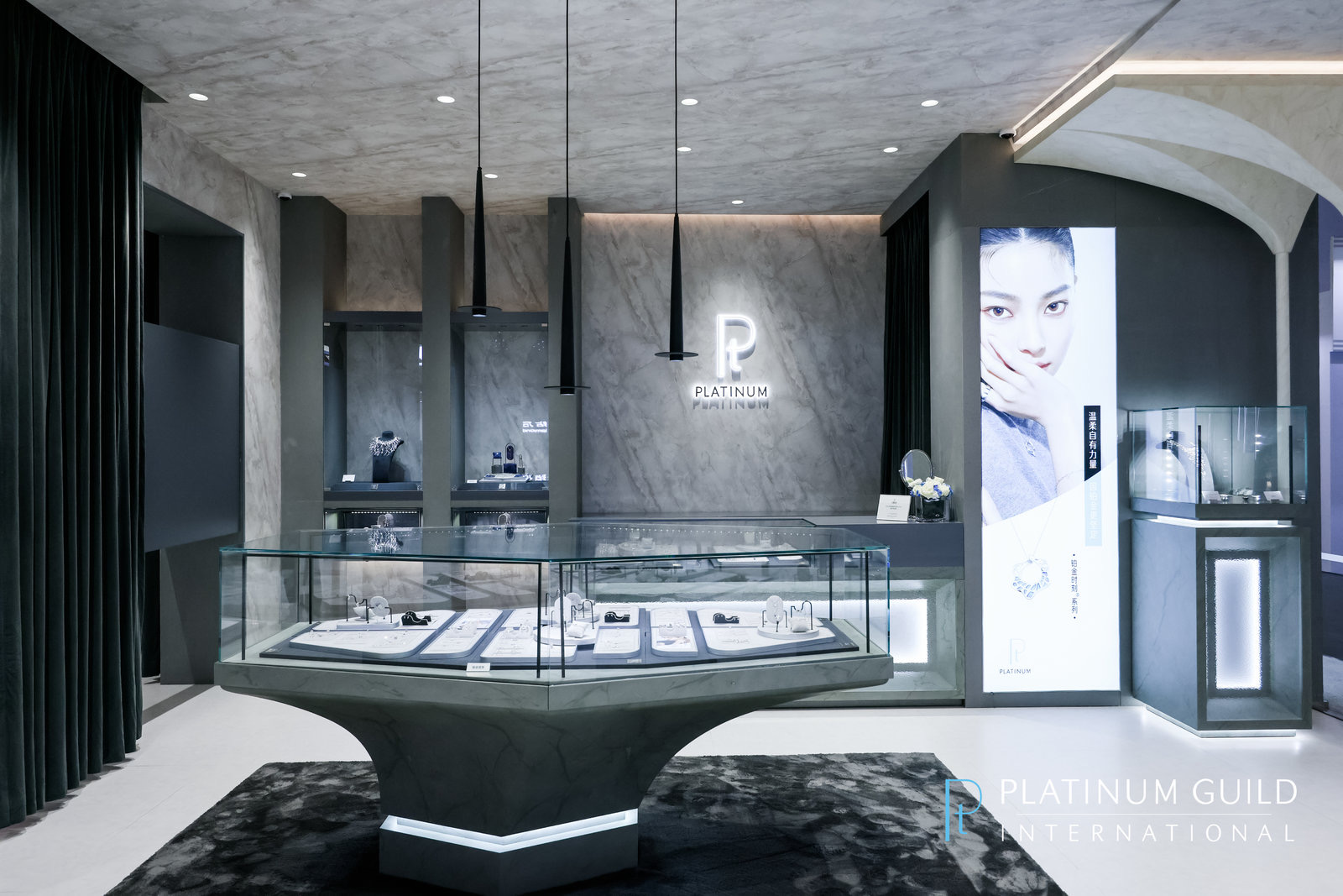 協(xié)力共發(fā)展 領(lǐng)勢新未來 國際鉑金協(xié)會(huì)（PGI?）盛大亮相2023年第三屆中國國際消費(fèi)品博覽會(huì)