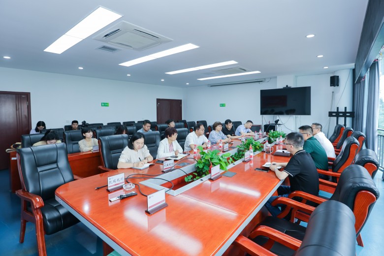 1686626043464728.jpg 410A4400(1).jpg