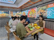 炊小煲一人食，有菜有飯還有湯，經(jīng)濟(jì)實(shí)惠，好吃不貴！