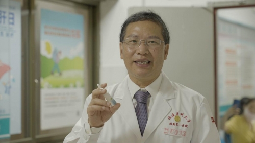 愛心守護醫(yī)護工作者 百支綠芳華抗病毒抑菌劑捐助一線