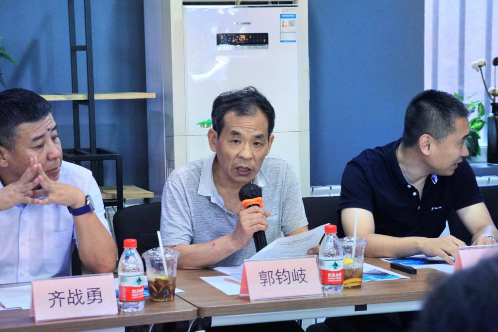 “發(fā)現(xiàn)北京新經(jīng)濟(jì)增長點——集成電路設(shè)計產(chǎn)業(yè)”專題研討會在京舉辦