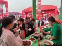 全城沸騰！聚斗招財羊毛肚亮相重慶火鍋節(jié)