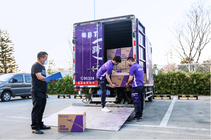 大件快遞用什么物流？安全可靠快速送達首選跨越
