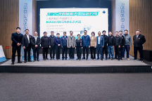 中國(guó)機(jī)甲之父孫世前攜“航母機(jī)甲《大勝號(hào)》”亮相航天國(guó)際科幻季